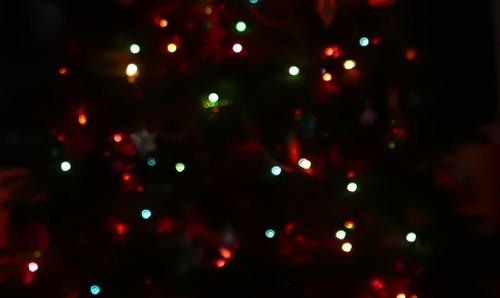 christmas-tree-blurred